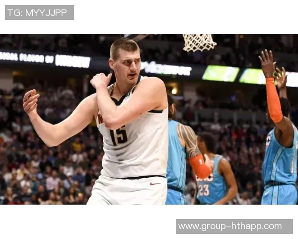 马威赞狄龙背身单打技艺非凡展现个人实力与篮球魅力